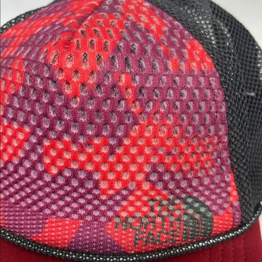 The North Face Red purple grey trucket adjustable hat  Mesh Cap